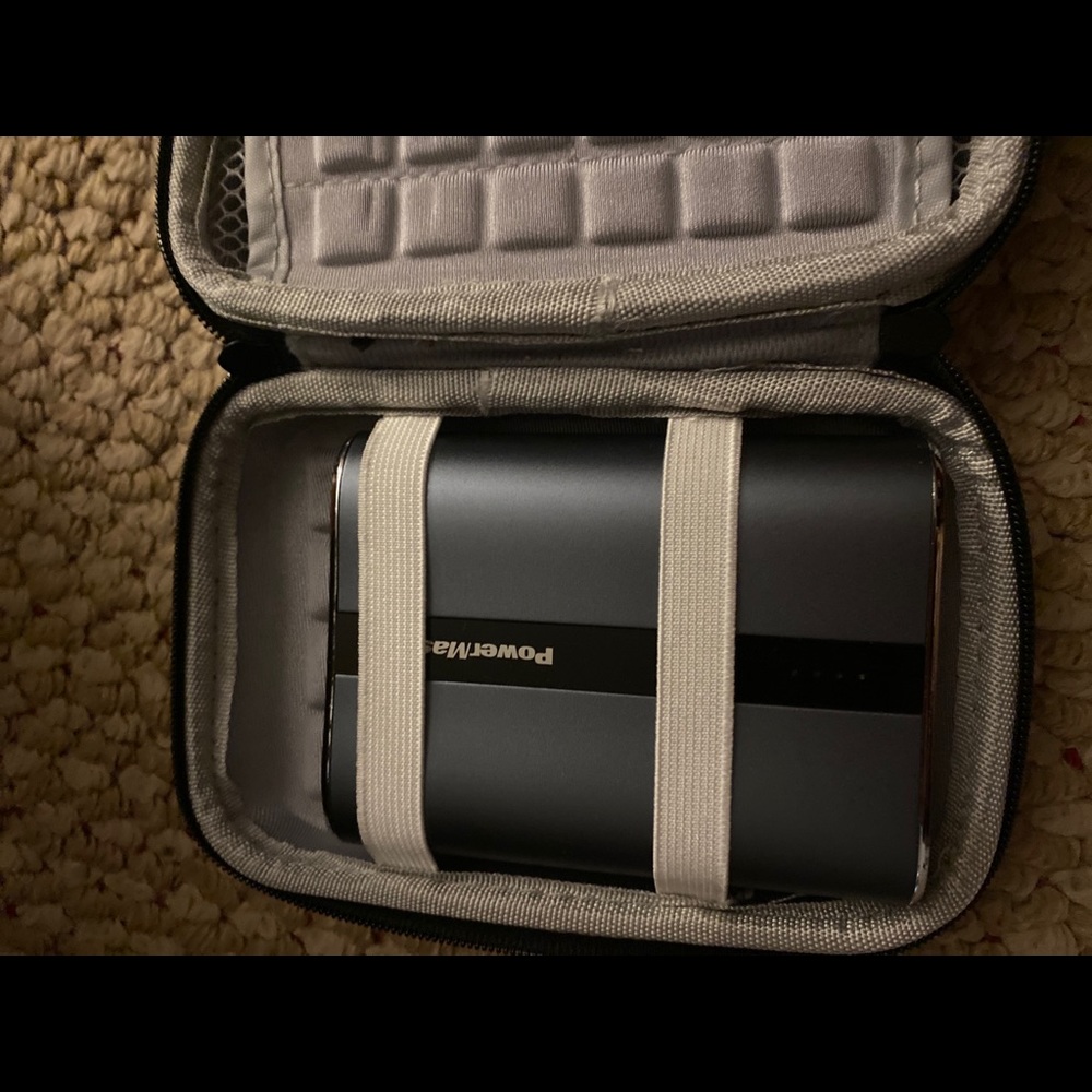 Power Bank & case - Picture 5 of 8